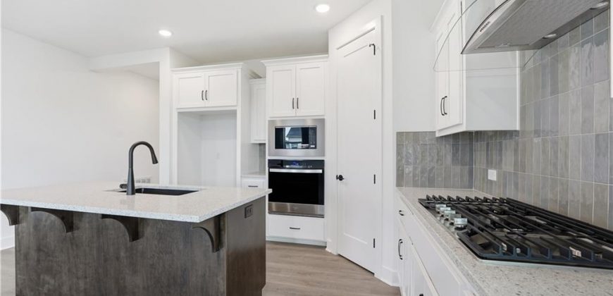 Homes for Sale in Kansas City, MO 64155 | 1608 NW 105th Street