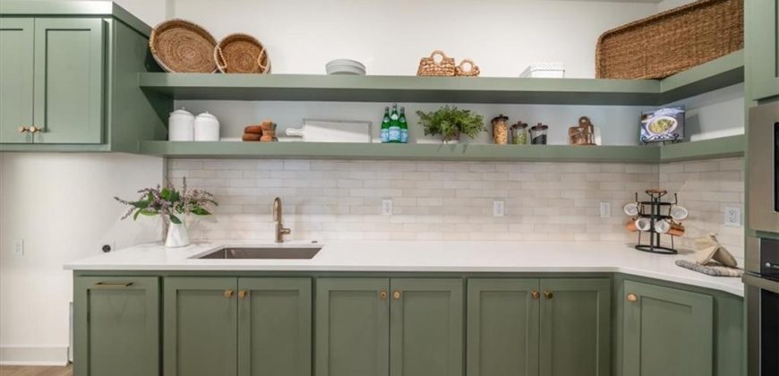 Homes for Sale in Riverside, MO 64150 | 4738 NW Sienna Ridge