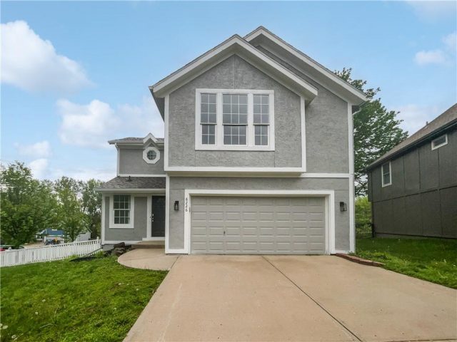 Homes for Sale in Kansas City, MO 64152 | 8226 NW 82nd Court