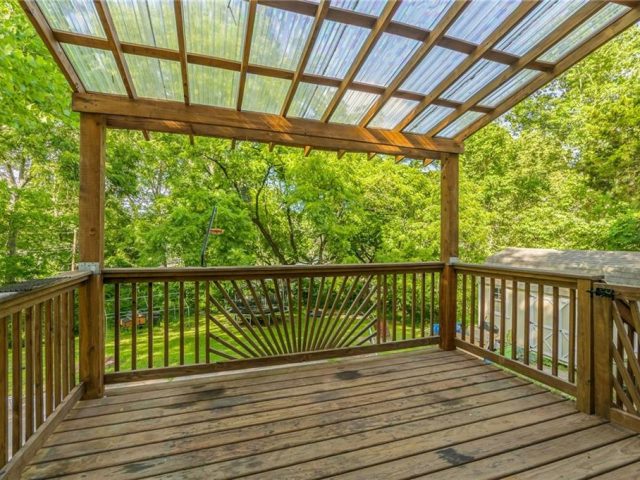 Homes for Sale in Kansas City, MO 64152 | 6607  QUAIL RUN Drive