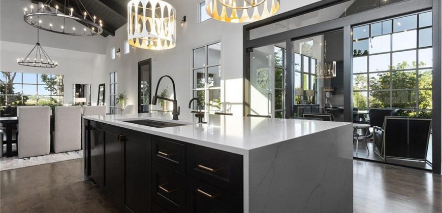 Homes for Sale in Parkville, MO 64152 | 6949  Watson’s Country Lane