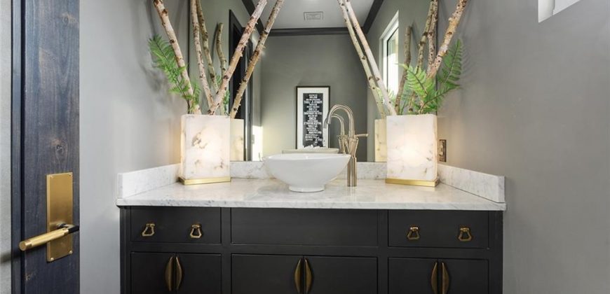 Homes for Sale in Parkville, MO 64152 | 6949  Watson’s Country Lane