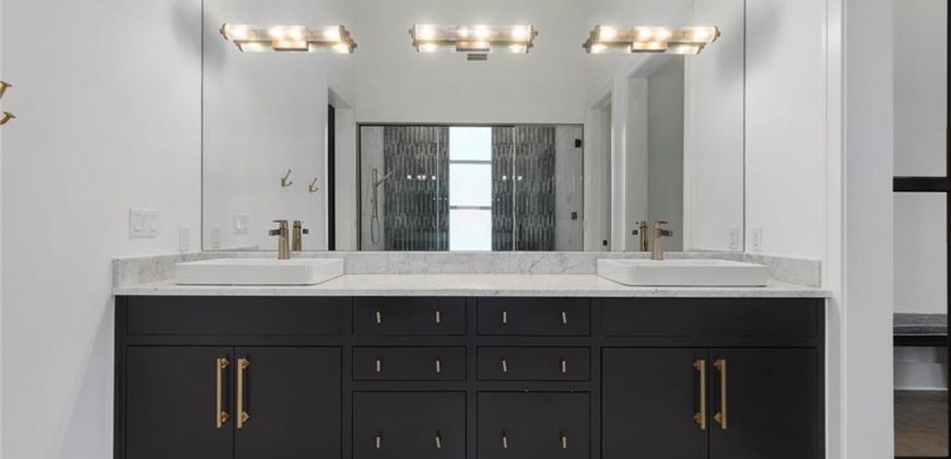 Homes for Sale in Parkville, MO 64152 | 6949  Watson’s Country Lane