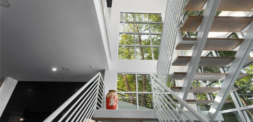 Homes for Sale in Parkville, MO 64152 | 6949  Watson’s Country Lane