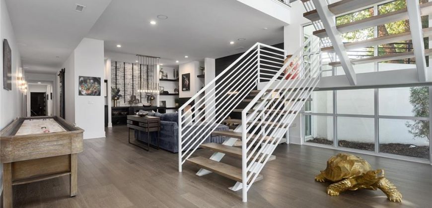 Homes for Sale in Parkville, MO 64152 | 6949  Watson’s Country Lane