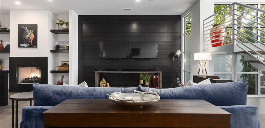 Homes for Sale in Parkville, MO 64152 | 6949  Watson’s Country Lane