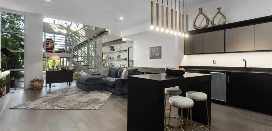 Homes for Sale in Parkville, MO 64152 | 6949  Watson’s Country Lane