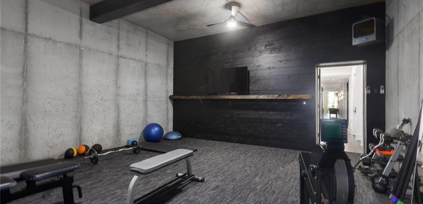 Homes for Sale in Parkville, MO 64152 | 6949  Watson’s Country Lane