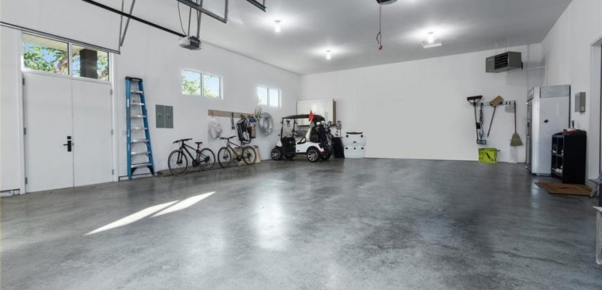 Homes for Sale in Parkville, MO 64152 | 6949  Watson’s Country Lane