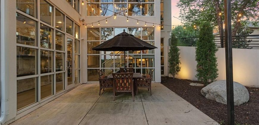 Homes for Sale in Parkville, MO 64152 | 6949  Watson’s Country Lane