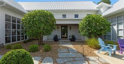 Homes for Sale in Parkville, MO 64152 | 6949  Watson’s Country Lane