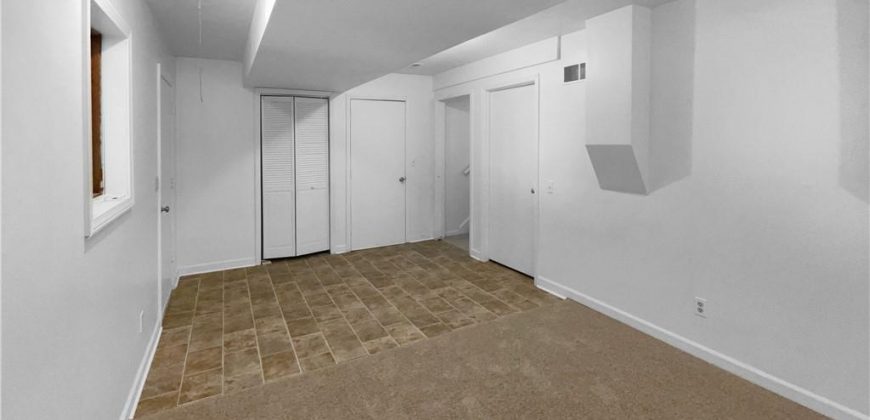 Homes for Sale in Kearney, MO 64060 | 1706  Regency Drive