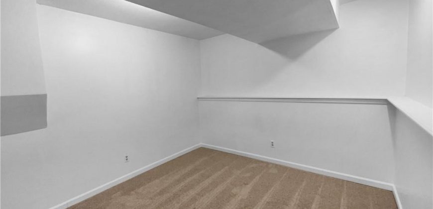 Homes for Sale in Kearney, MO 64060 | 1706  Regency Drive