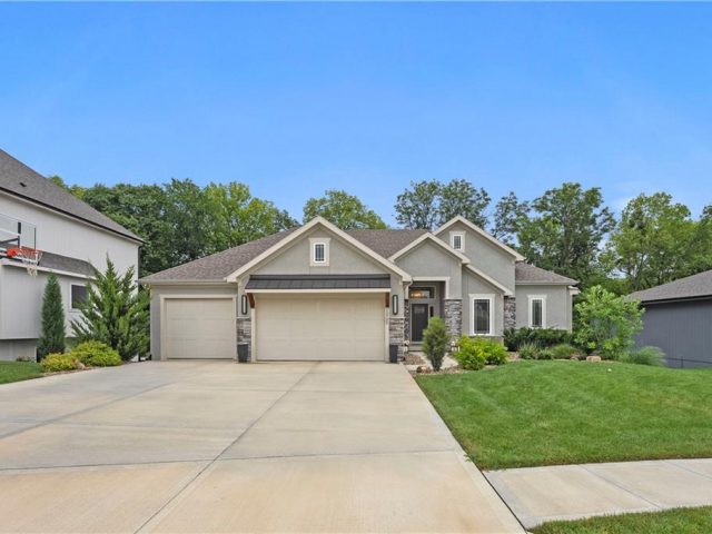 Homes for Sale in Platte City, MO 64079 | 12735 N Larkspur Lane
