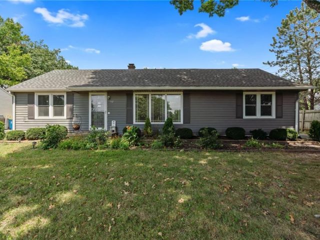 Homes for Sale in Liberty, MO 64068 | 112 S Village Drive