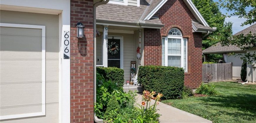 Homes for Sale in Kearney, MO 64060 | 606  Briar Lane