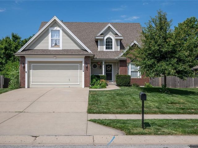 Homes for Sale in Kearney, MO 64060 | 606  Briar Lane