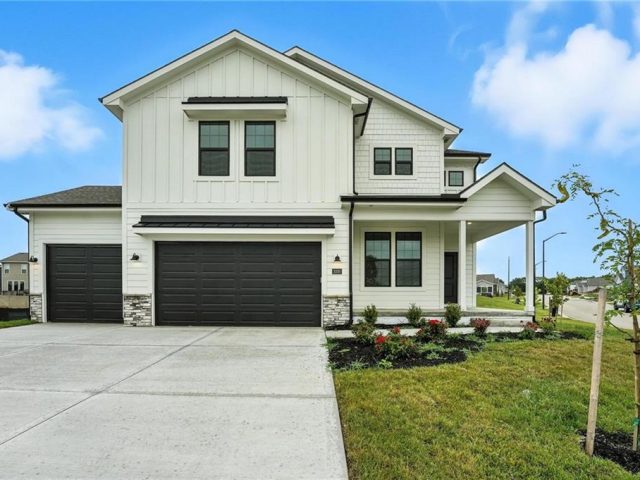 Homes for Sale in Kansas City, MO 64154 | 3000 NW 95th Terrace