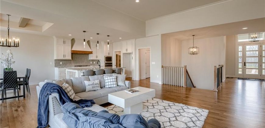 Homes for Sale in Kansas City, MO 64156 | 2516 NE 91st Place