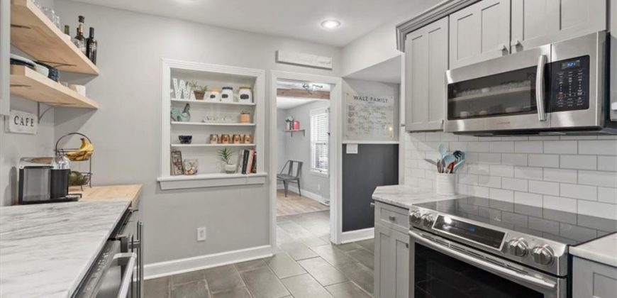 Homes for Sale in Kansas City, MO 64116 | 318 NW Briarcliff Road