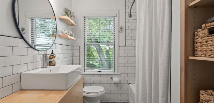 Homes for Sale in Kansas City, MO 64116 | 318 NW Briarcliff Road