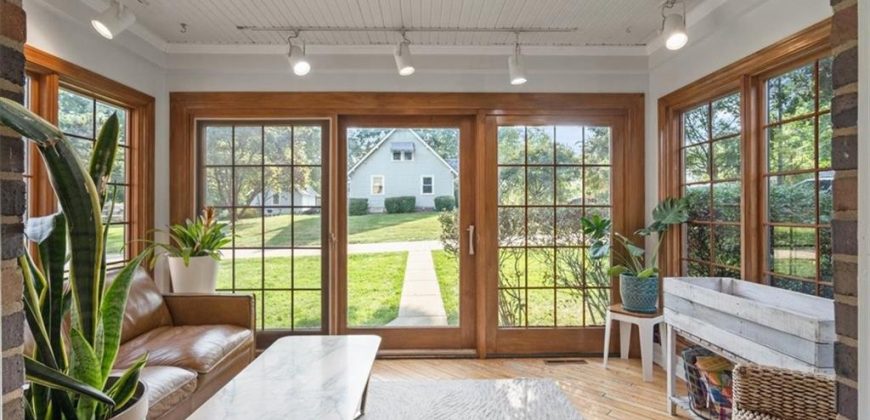 Homes for Sale in Kansas City, MO 64116 | 318 NW Briarcliff Road