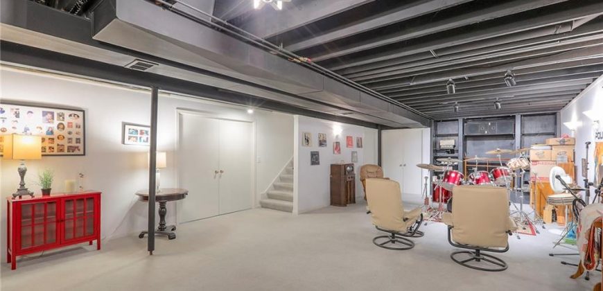 Homes for Sale in Kansas City, MO 64119 | 6028 N Spruce Avenue