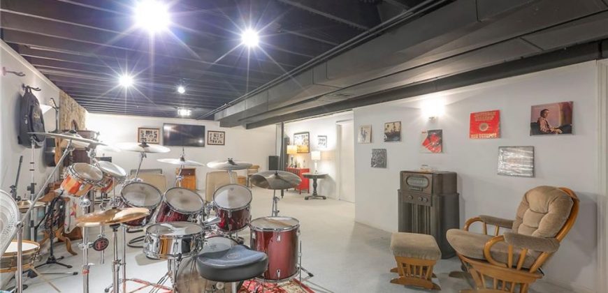 Homes for Sale in Kansas City, MO 64119 | 6028 N Spruce Avenue