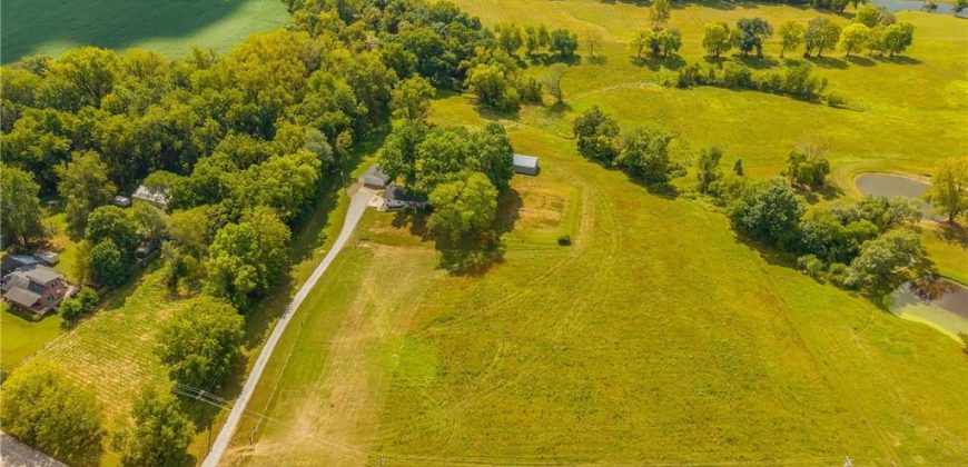 Homes for Sale in Holt, MO 64048 | 14401 NE 188th Street