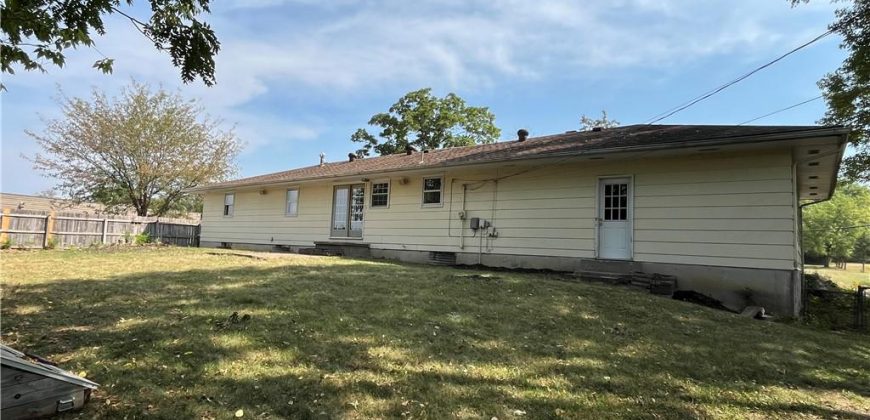 Homes for Sale in Kearney, MO 64060 | 108 S Grove Street