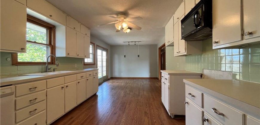 Homes for Sale in Kearney, MO 64060 | 108 S Grove Street