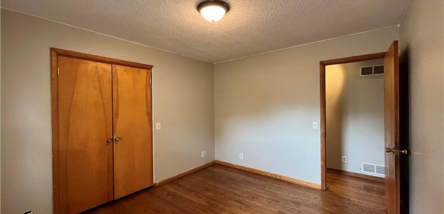 Homes for Sale in Kearney, MO 64060 | 108 S Grove Street