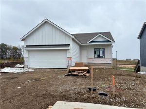 9637-N-Colrain-Avenue-mls-2577278-image-1