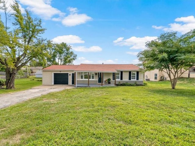 Homes for Sale in Kansas City, MO 64156 | 3503 NE 85th Street