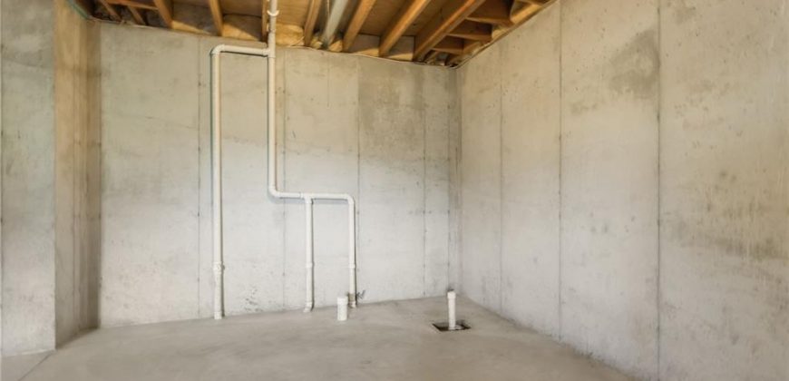 Homes for Sale in Kansas City, MO 64157 | 7608 NE 87th Street