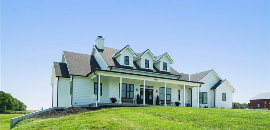 Homes for Sale in Smithville, MO 64089 | 18723  County Line Road