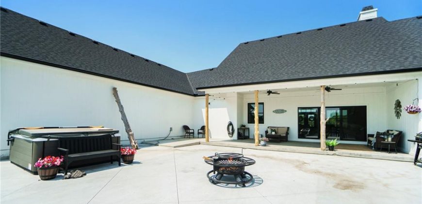 Homes for Sale in Smithville, MO 64089 | 18723  County Line Road