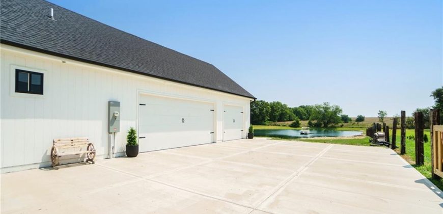 Homes for Sale in Smithville, MO 64089 | 18723  County Line Road