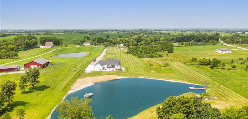 Homes for Sale in Smithville, MO 64089 | 18723  County Line Road