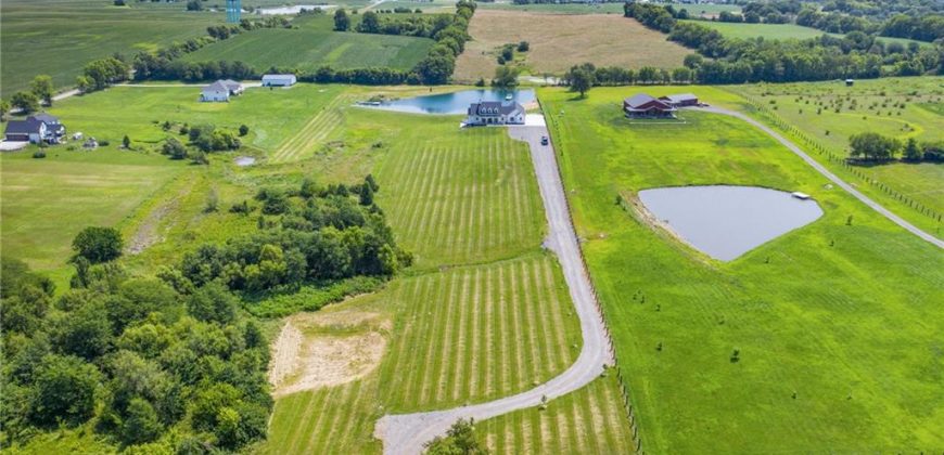 Homes for Sale in Smithville, MO 64089 | 18723  County Line Road