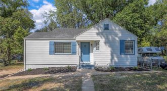 Homes for Sale in Kansas City, MO 64118 | 1124 NE Davidson Court
