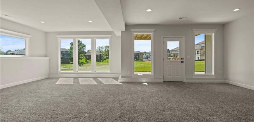 Homes for Sale in Liberty, MO 64068 | 1015  Poplar Lane