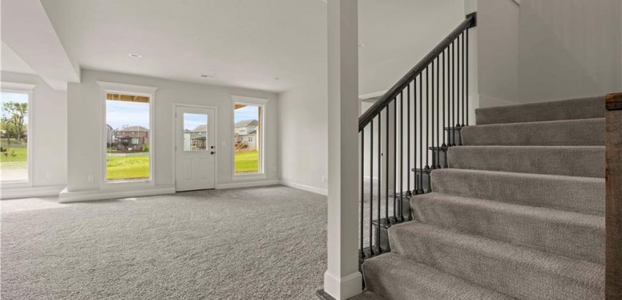 Homes for Sale in Liberty, MO 64068 | 1015  Poplar Lane