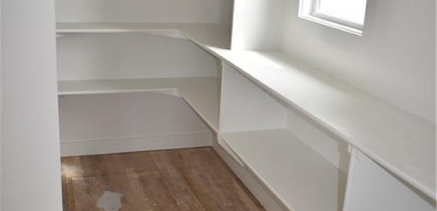 Homes for Sale in Liberty, MO 64068 | 1015  Poplar Lane