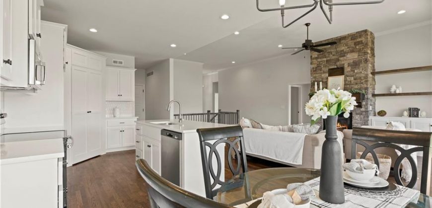 Homes for Sale in Liberty, MO 64068 | 1015  Poplar Lane