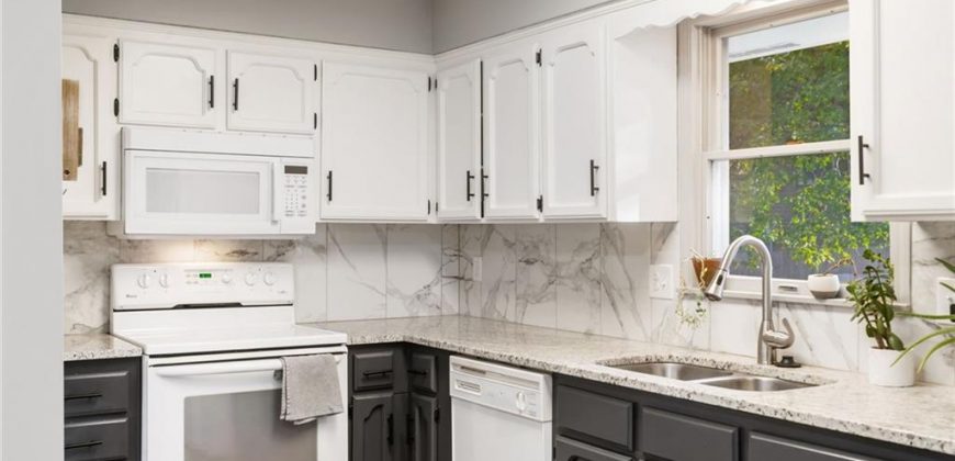 Homes for Sale in Platte City, MO 64079 | 1505  Hale Avenue