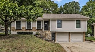 Homes for Sale in Gladstone, MO 64119 | 3712 NE 77th Street