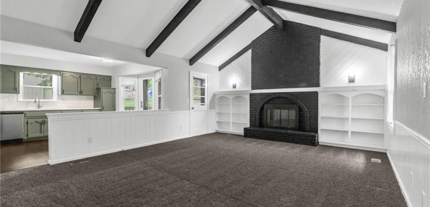 Homes for Sale in Gladstone, MO 64119 | 3712 NE 77th Street