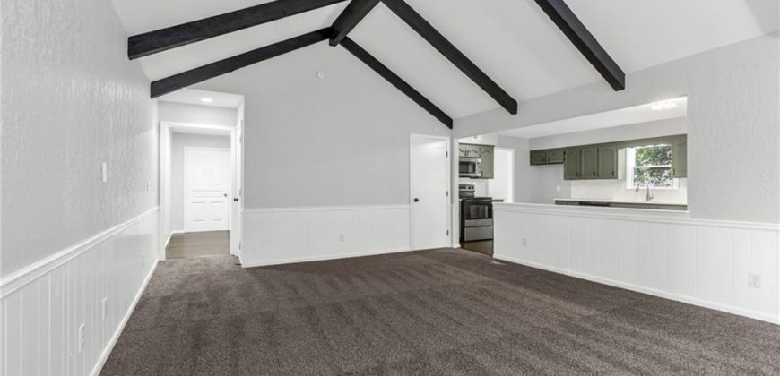 Homes for Sale in Gladstone, MO 64119 | 3712 NE 77th Street