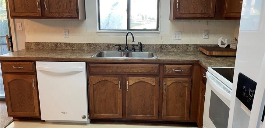 Homes for Sale in Kansas City, MO 64152 | 5776 N Anita Avenue Homes for Sale in Kansas City, MO 64152 | 5776 N Anita Avenue